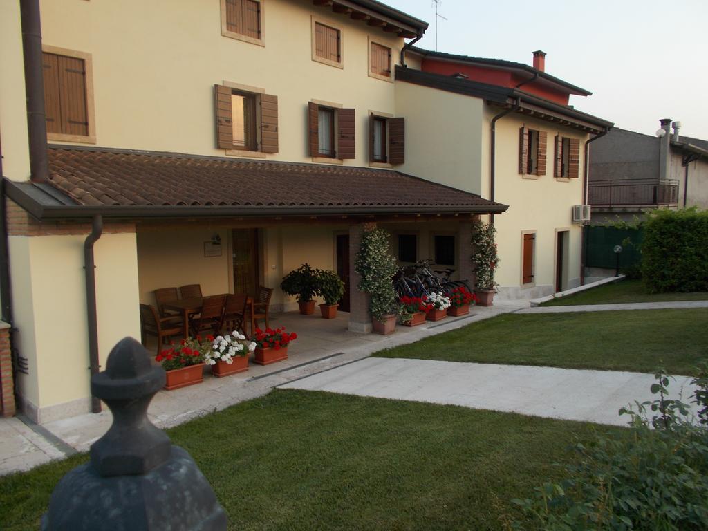 Agriturismo Al Tralcio Валеджо-суль-Мінчо Екстер'єр фото